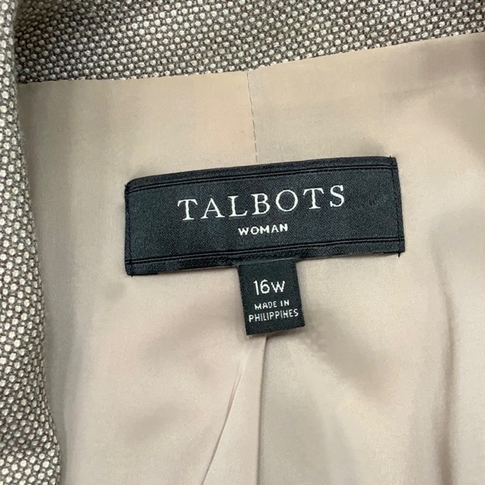 Talbots. Blazer. Two Button Closure. Size 16w - image 5